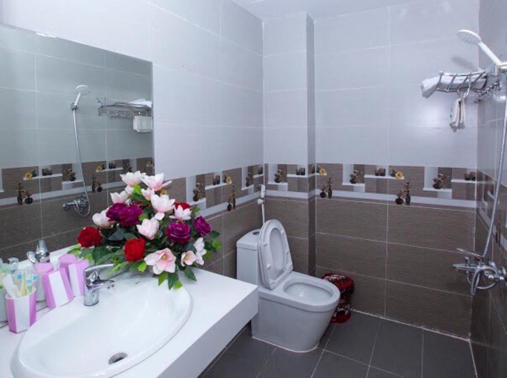 Hoang Gia Hotel Son La Екстер'єр фото