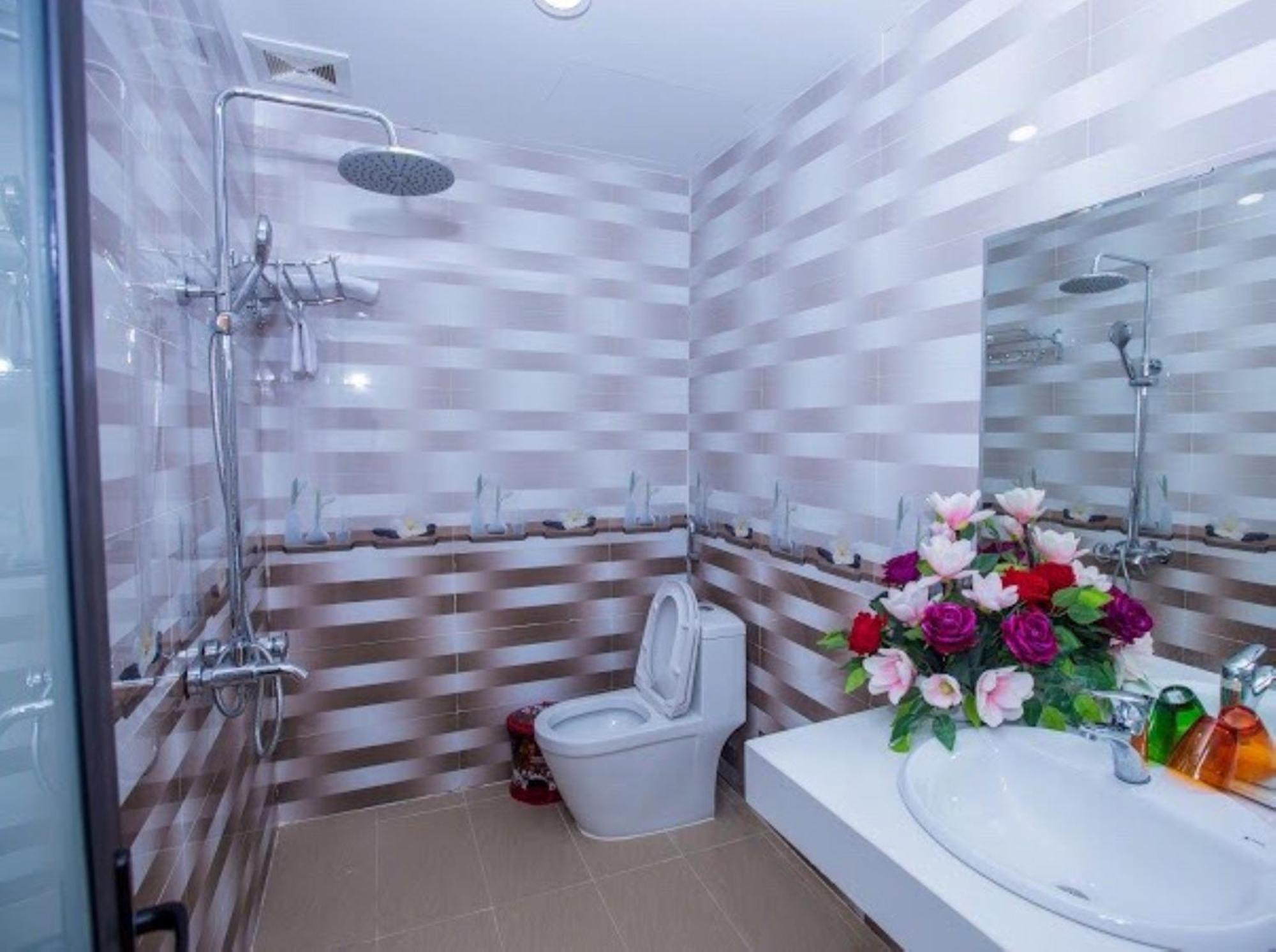 Hoang Gia Hotel Son La Екстер'єр фото